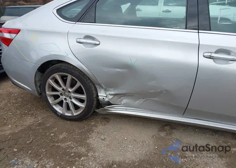 2013 Toyota Avalon Limited z USA, uszkodzony, nr VIN 4T1BK1EB3DU039503